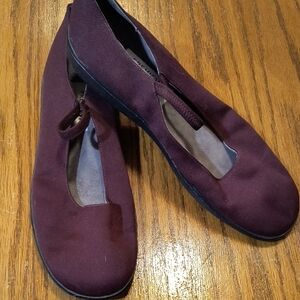 Preview Collection Burgundy T-Strap Ballet Flats